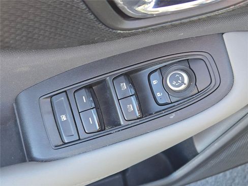 Used 2022 Subaru Outback Premium image 22