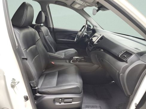 Used 2018 Honda Pilot Touring image 14
