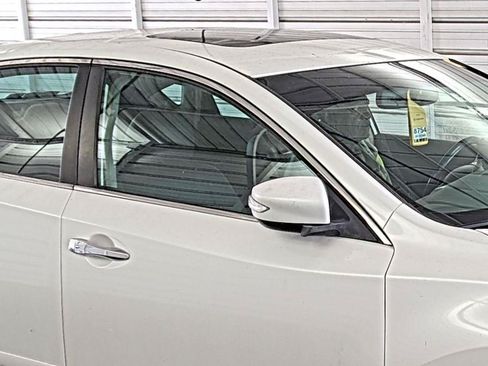 Used 2013 Nissan Altima 2.5 SL w/ Technology Pkg FWD image 13