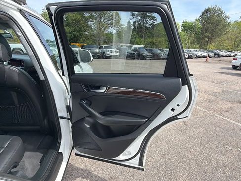 Used 2016 Audi Q5 2.0T Premium image 18