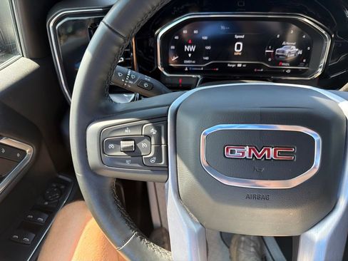 Used 2024 GMC Sierra 1500 Elevation AWD/4WD image 18