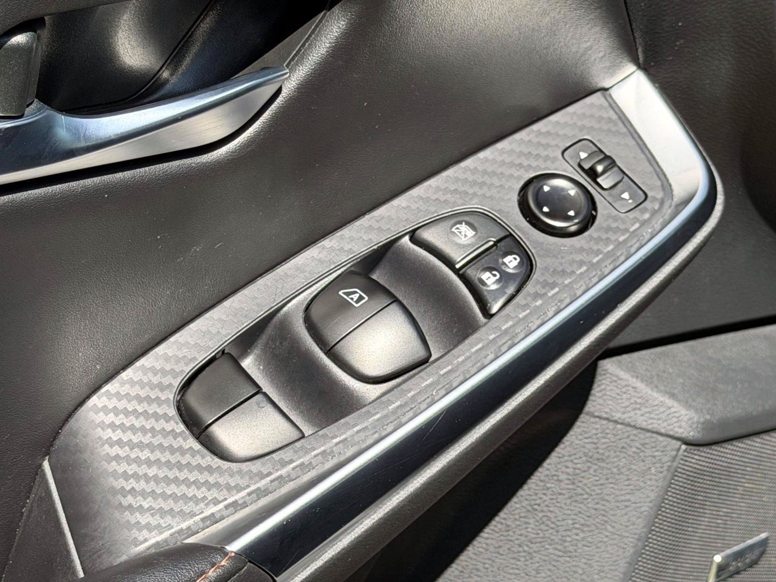 Used 2023 Nissan Sentra SR w/ SR Premium Package FWD image 14