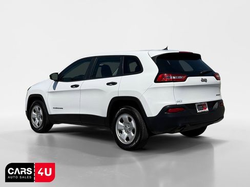 Used 2015 Jeep Cherokee Sport image 5