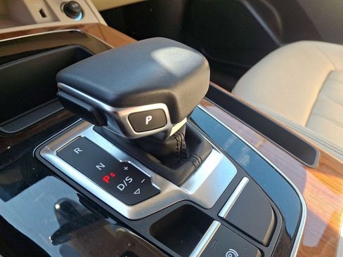 Certified 2023 Audi Q5 2.0T Premium w/ Convenience Package image 12