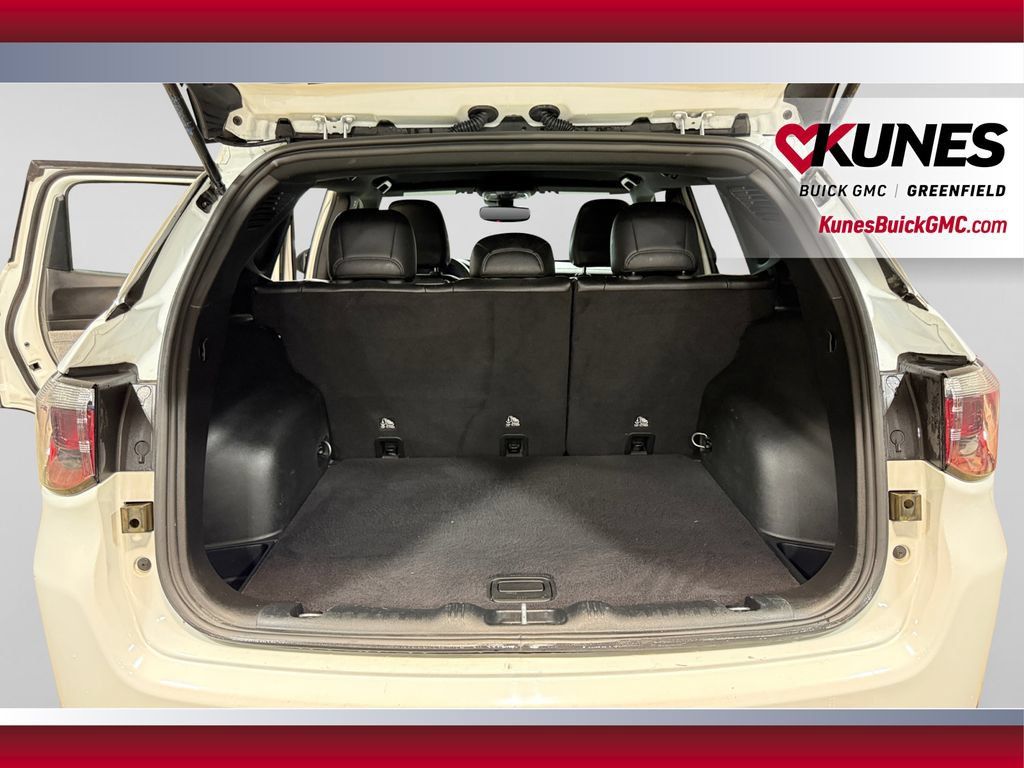 Used 2024 Jeep Compass Latitude AWD/4WD image 36