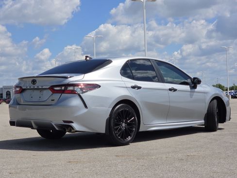 Used 2021 Toyota Camry SE FWD image 17