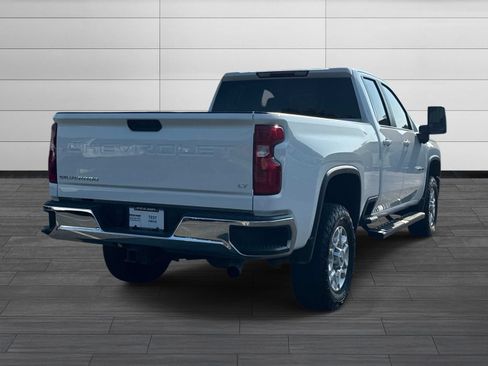 Used 2024 Chevrolet Silverado 2500 LT AWD/4WD image 5