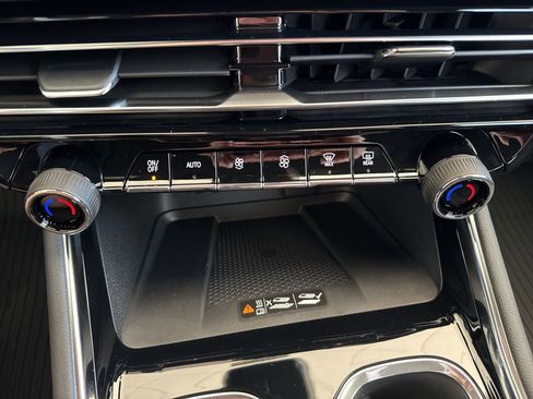 New 2026 Chevrolet Traverse LT w/ Driver Confidence Package image 31