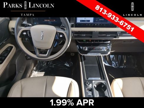 Certified 2023 Lincoln Corsair FWD w/ Equipment Group 101A image 12