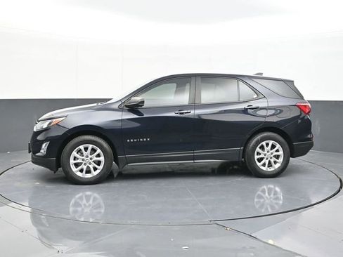 Used 2021 Chevrolet Equinox LS image 8