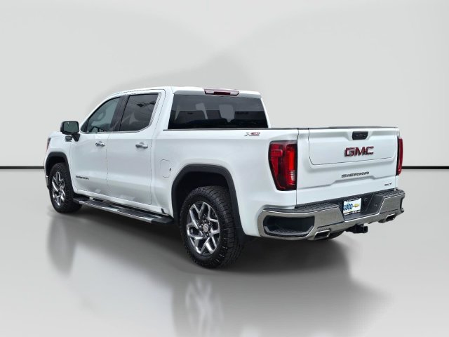 Used 2023 GMC Sierra 1500 SLT w/ SLT Premium Package AWD/4WD image 3