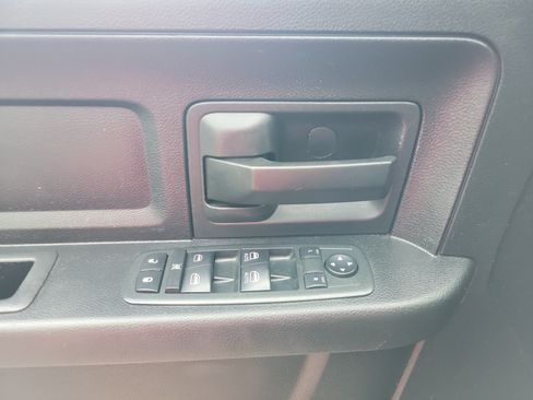 Used 2013 RAM 1500 Express AWD/4WD image 7