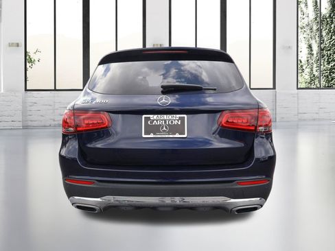 Used 2022 Mercedes-Benz GLC 300 image 4