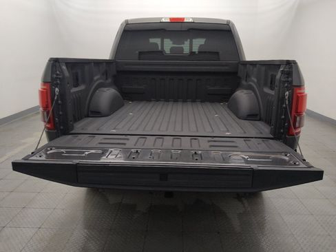 Used 2015 Ford F150 Platinum w/ Equipment Group 701A Luxury AWD/4WD image 29