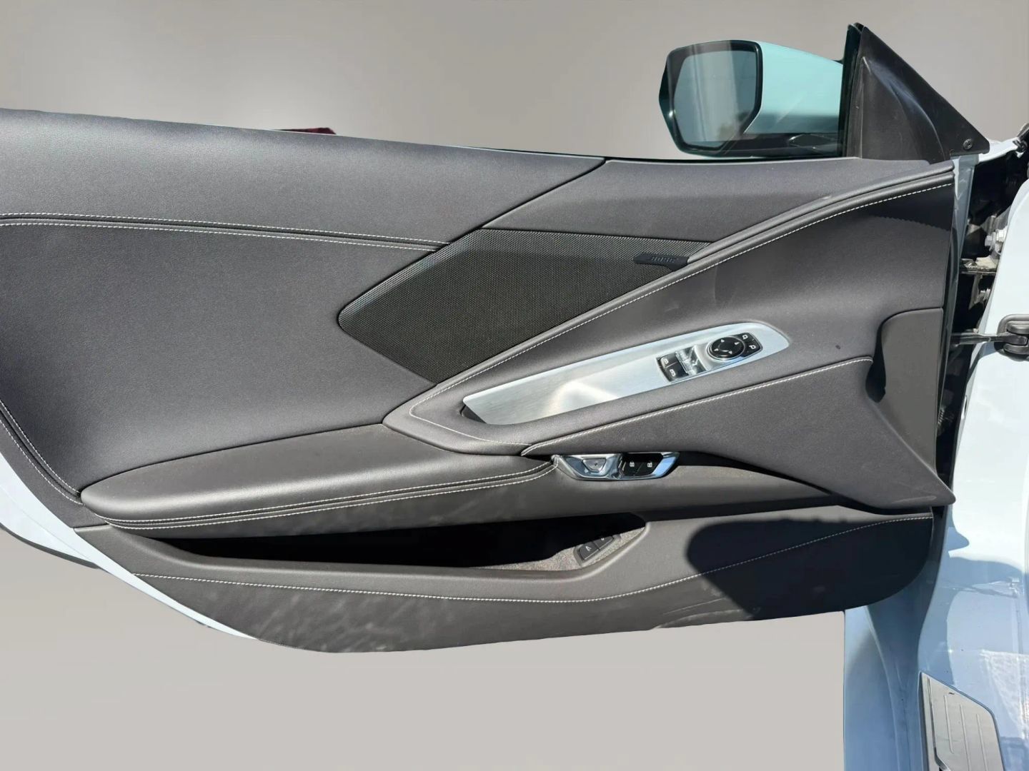 Used 2023 Chevrolet Corvette Stingray Coupe w/ 1LT RWD image 9