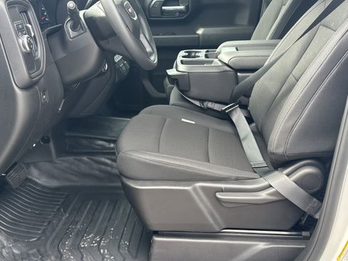 New 2026 GMC Sierra 1500 Pro image 9