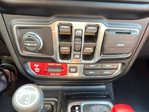 Used 2020 Jeep Wrangler Unlimited Rubicon w/ Quick Order Package 28Y Recon AWD/4WD image 62