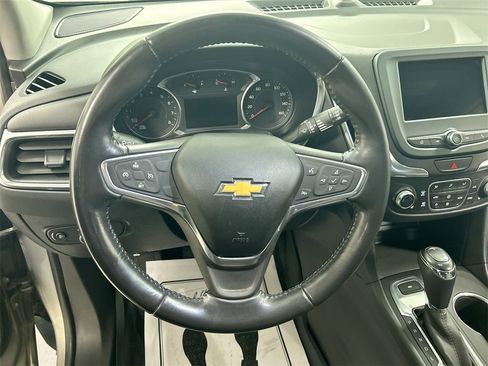 Used 2019 Chevrolet Equinox LT image 4