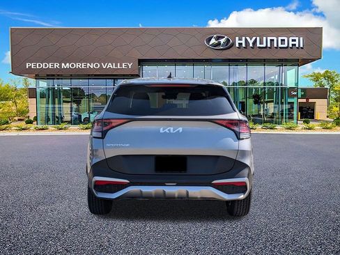 Used 2024 Kia Sportage LX image 5