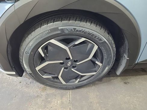 Used 2024 Hyundai Ioniq 5 SE image 12