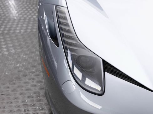 Used 2013 Ferrari 458 Spider RWD image 56