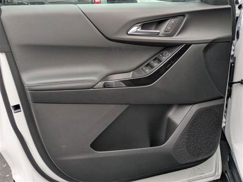 New 2026 Chevrolet Equinox LT w/ Safety and Technology Package image 12