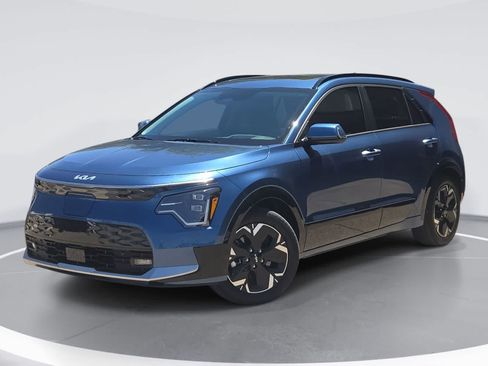 Used 2025 Kia Niro Wave FWD image 1