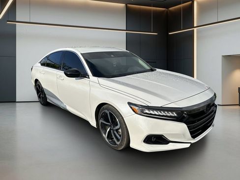 Used 2021 Honda Accord Sport Special Edition image 8
