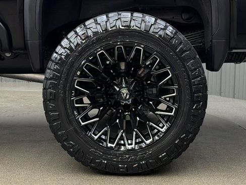 Used 2025 GMC Sierra 2500 Denali w/ Denali Reserve Package AWD/4WD image 12