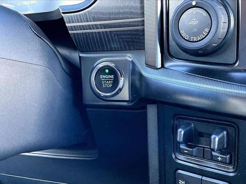 Used 2023 Ford F150 Platinum w/ Equipment Group 701A High image 28