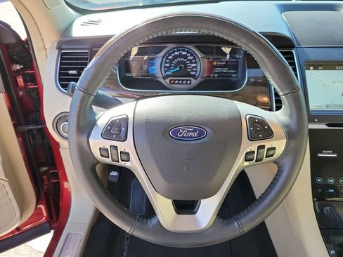 Used 2018 Ford Taurus Limited w/ Driver Assist Package FWD image 28
