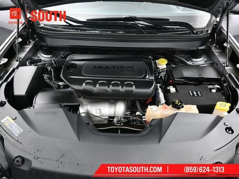 Used 2019 Jeep Cherokee Latitude w/ Popular Appearance Group image 35