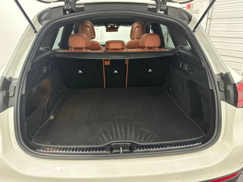 Certified 2025 Mercedes-Benz GLC 300 image 28