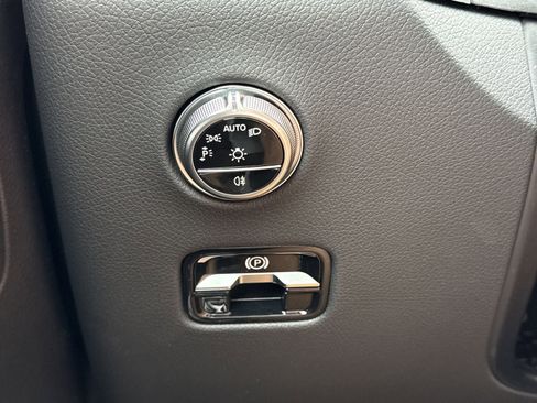 New 2026 Mercedes-Benz GLC 300 image 18