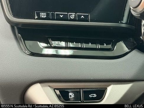 Used 2025 Lexus RX 350h AWD/4WD image 18