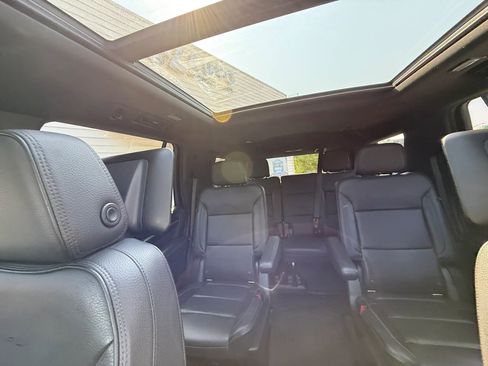 Used 2021 GMC Yukon Denali w/ Denali Premium Package RWD image 17
