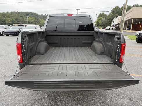Used 2017 Ford F150 XLT w/ Equipment Group 302A Luxury AWD/4WD image 8