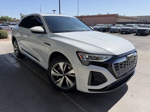 Used 2024 Audi Q8 e-tron Premium Plus w/ Premium Plus Package AWD/4WD image 6