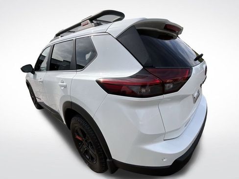 Certified 2025 Nissan Rogue SV w/ Rock Creek Premium Package image 26
