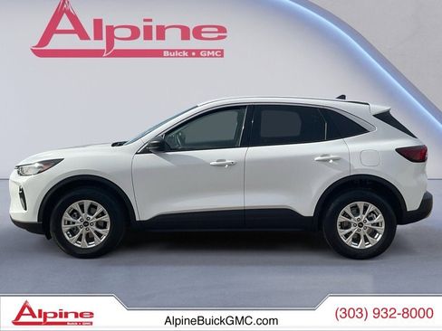 Used 2023 Ford Escape Active image 2