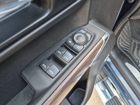 Used 2022 Chevrolet Silverado 1500 High Country w/ Safety Package II AWD/4WD image 22
