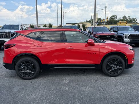 Used 2023 Chevrolet Blazer RS w/ Driver Confidence II Package FWD image 11