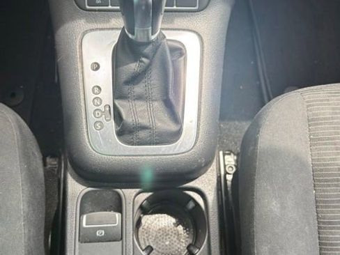 Used 2012 Volkswagen Tiguan S FWD image 20