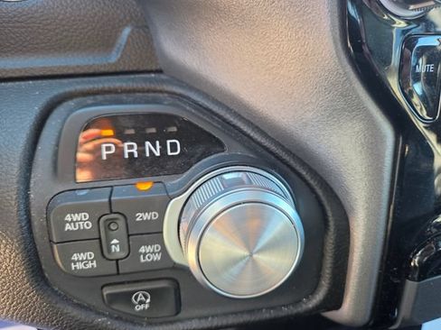 Used 2025 RAM 1500 Laramie AWD/4WD image 10