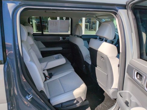 Used 2024 Hyundai Santa Fe SEL FWD image 30
