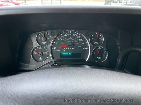 Used 2019 Chevrolet Express 2500 w/ Driver Convenience Package image 15