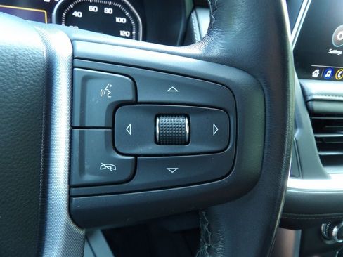 Used 2021 GMC Yukon SLE RWD image 16