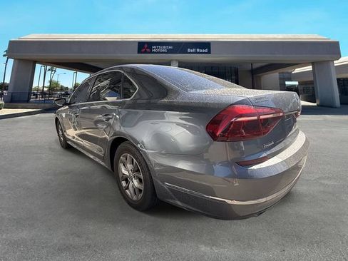 Used 2017 Volkswagen Passat 1.8T S FWD image 8