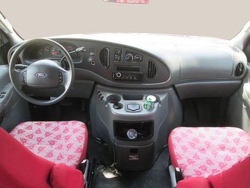 Used 2003 Ford E-450 and Econoline 450 image 21