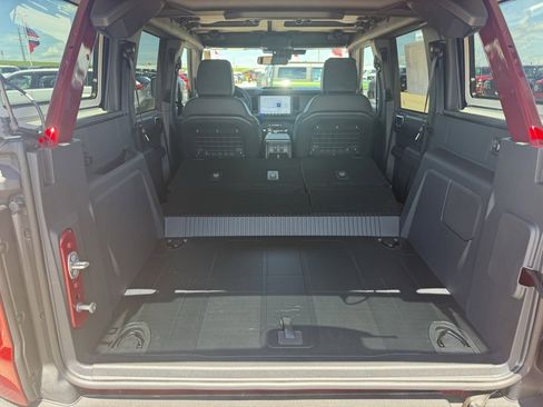 New 2025 Ford Bronco Badlands image 33